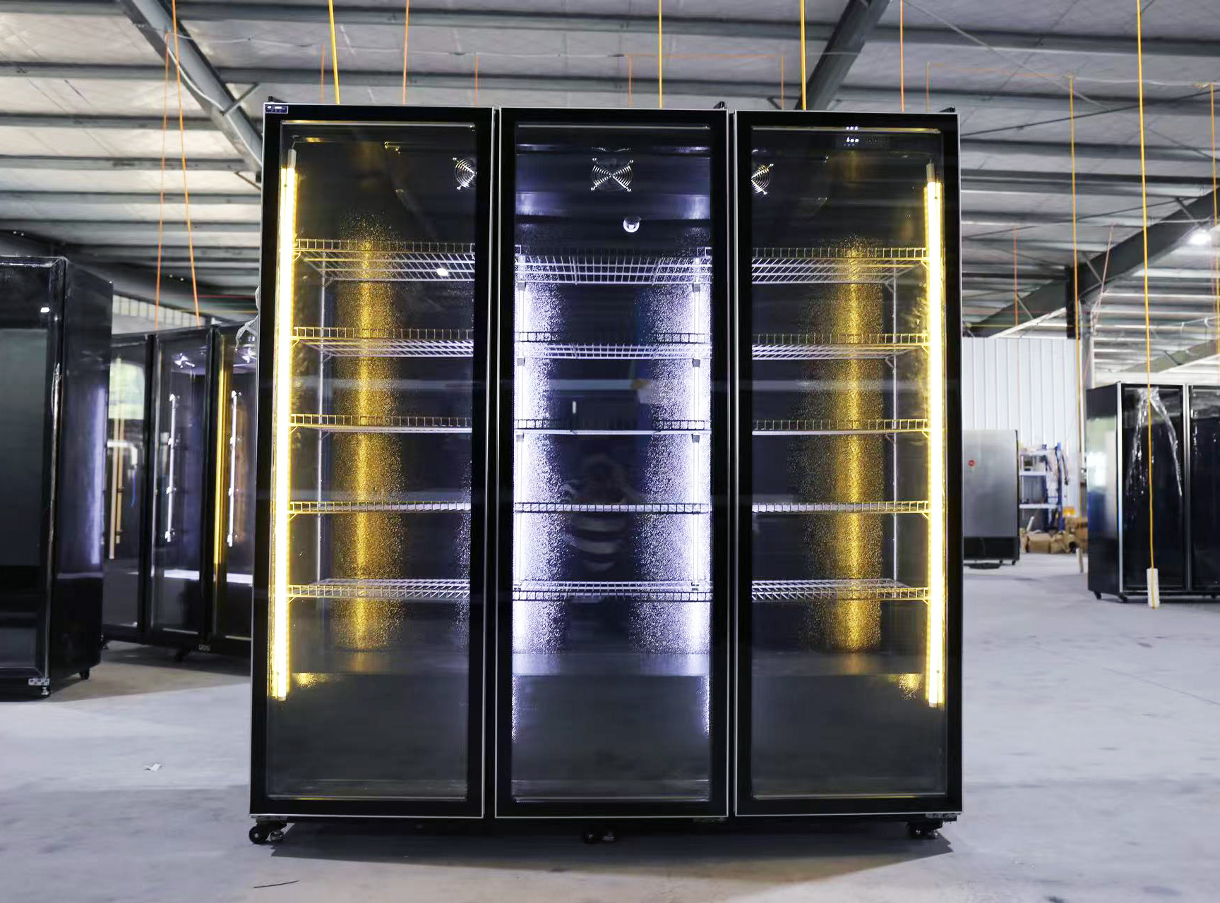 Commercial glass doors vertica - Beer & Wine Jockey Plaza Shopping recension och pris
