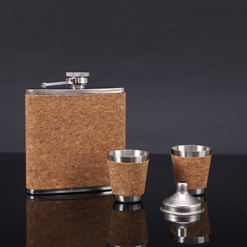 8oz Portable Flagon Hip Flask  - Wine Beer And Spirits recension och pris