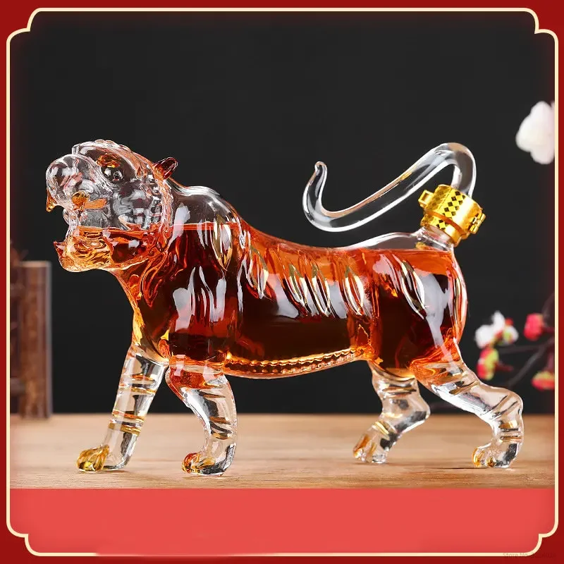 Handsome tiger shaped animal l - Wine Beer And Spirits recension och pris